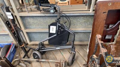Mobile walking aid