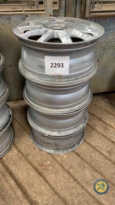 4 x 15" Renault alloys
