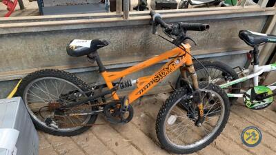 Orange & black apollo stomp bike