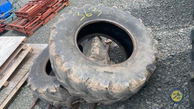 2 x Firestone 480-70-R28 tyres