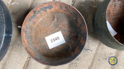 4gln cast iron pot