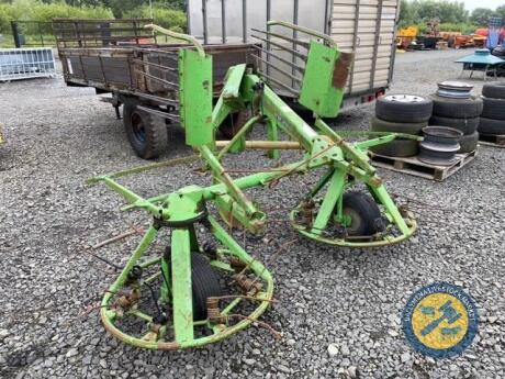 Deutz Fahr hay kicker with shaft