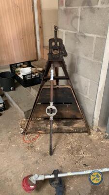 Plumbers wice & threading die
