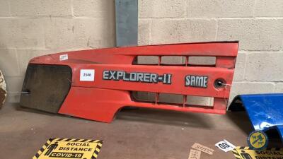 Matching panels for Same Explorer top model