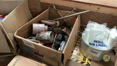 Box of spray guns wheel brace