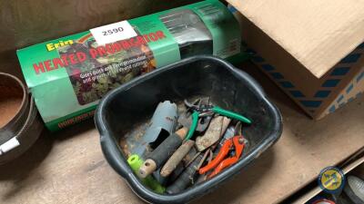 Popogator & garden tools