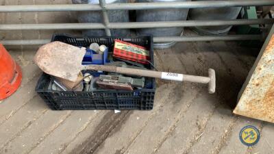 Box lor of sander & shovel