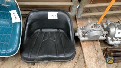 IH tractor seat