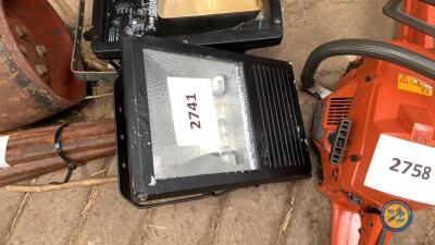 2 x yard lights