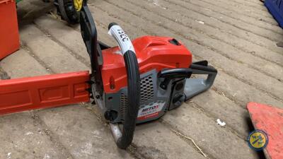 Mitox CS560X 18" bar starts runs cuts