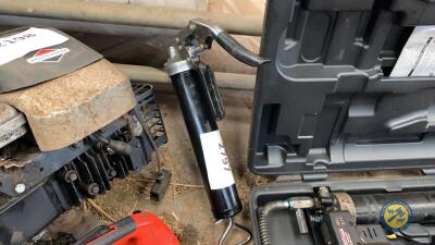 Grease gun