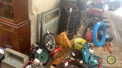 Pallet truck needs seal