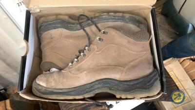 Lonsdale safety boots size 10