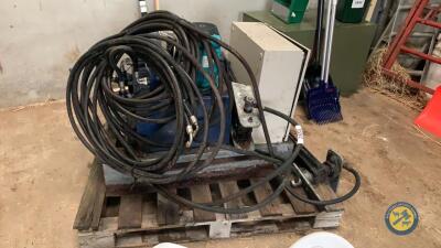 Hydraulic 240v power pack complete with rams plus cover