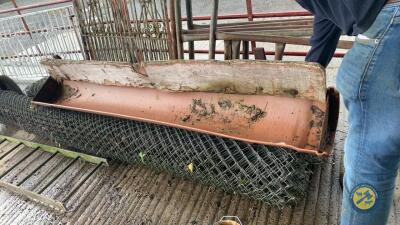 Feed trough