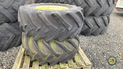 Set of 16-70-R20 BKT tyres & rims, 650-75-R32 Goodyear tyres to suit a John Deere harvester 90 + 80%