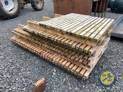 Wooden sheep slats x 6 with additional 2 smaller slats