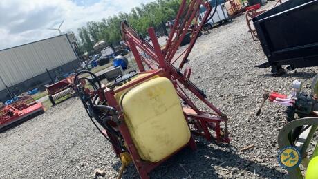 Hardi crop sprayer 800L with shaft