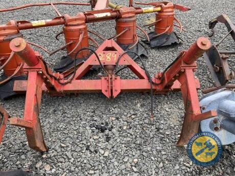 Reeke 2 leg sub-soiler hydraulic pressure