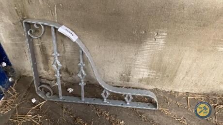 Galvanised end for railings