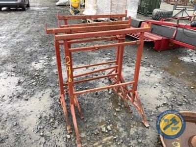 4 x builders trestles