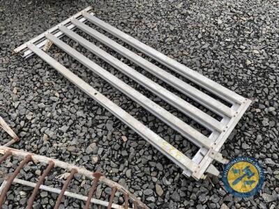 Ifor Williams sheep dividing gates for 6ft trailer