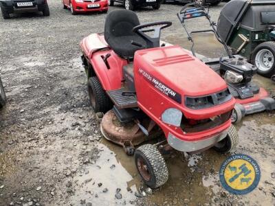 Honda ride on lawnmower HF22135