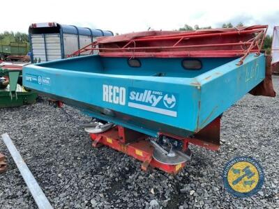 Sulky 2tn manure sower with shaft