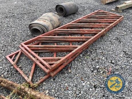 4 x cattle feeding gates approx 13ft long