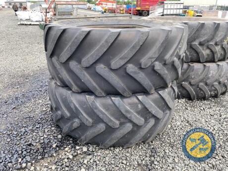 2 x 650-65-42 Firestone tyres