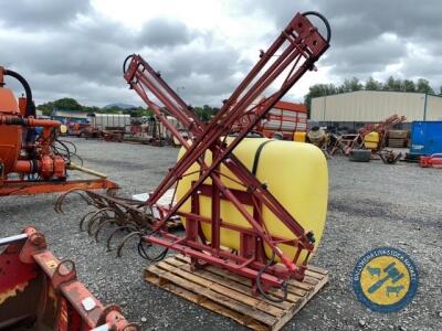 Hardi 850L sprayer 12m booms with shaft