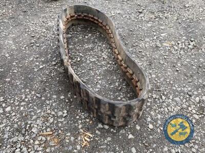 Rubber track for 3tn digger 320-39-109 with good bars