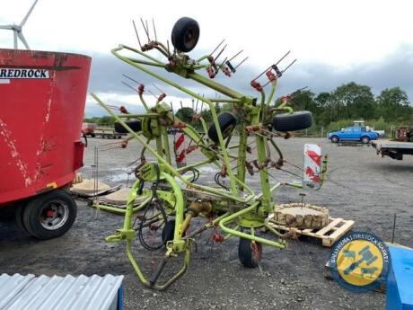 Class Volto 770 6 star tedder load lights