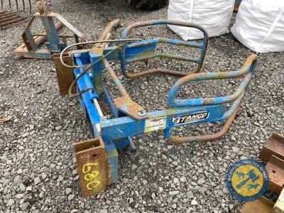 Tanco soft hands bale lifter