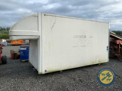 Luton van container no back door