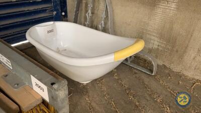 Plastic baby bath
