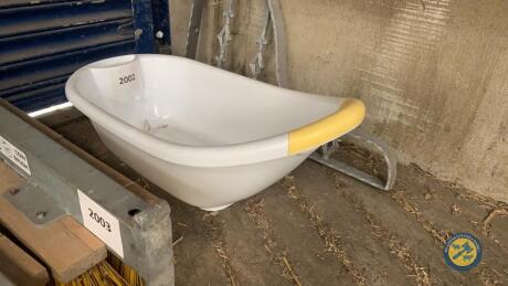 Plastic baby bath