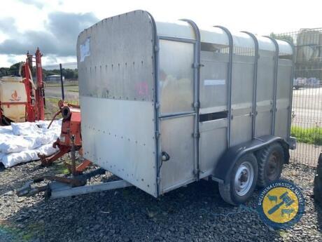 10x5'9" Ifor Williams cattle trailer with spare wheel