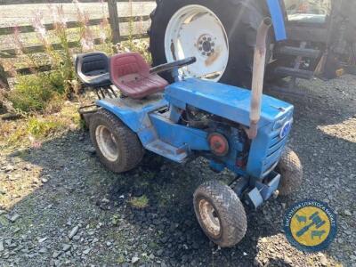 Child's motorised tractor & roller NH replica