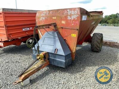 SKH side discharge manure spreader needs bearings on main shaft, with shaft