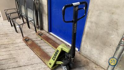 Clarke 2.5tn pallet truck