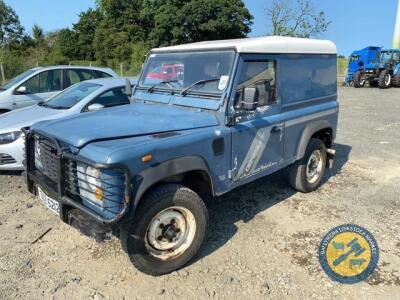 Land Rover 90 Defender turbo diesel, 2495cc, 1993, ODZ5212, No MOT, 118,000miles, taxbook & key, chasis needs attention, driving well