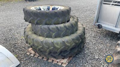 Row crop wheels 2x 11.2-R32 & 2X 12.4-R46