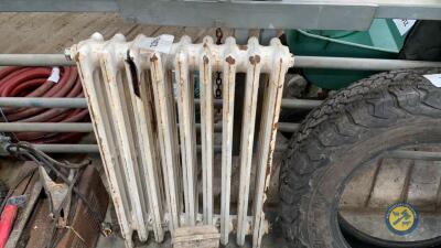 Cast iron radiator