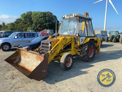 JCB 3D digger & digging bucket, good starting Leyland engine, 2 spare front tyres, key