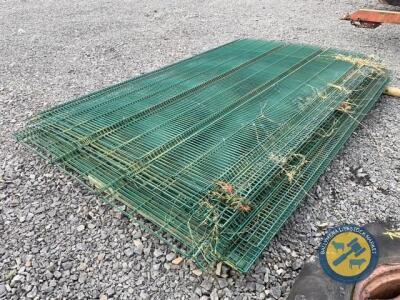 10x6ft NK fencing panels plus gate to match