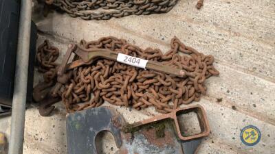 25 Ft Chain approx with Tightener