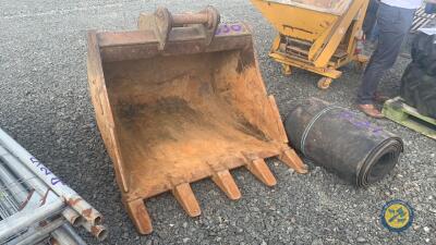 4ft strickland digging bucket