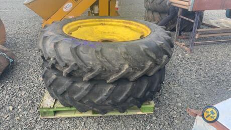 13.6-38 John Deere rims & tyres