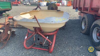 Vicon manure sower with wagtail and shaft